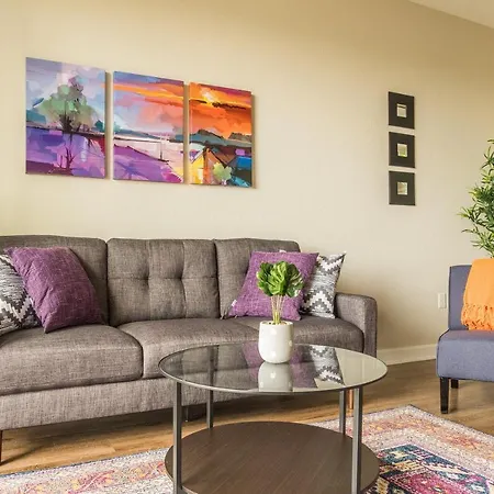 Frontdesk Lantower Westshore Apts Tampa